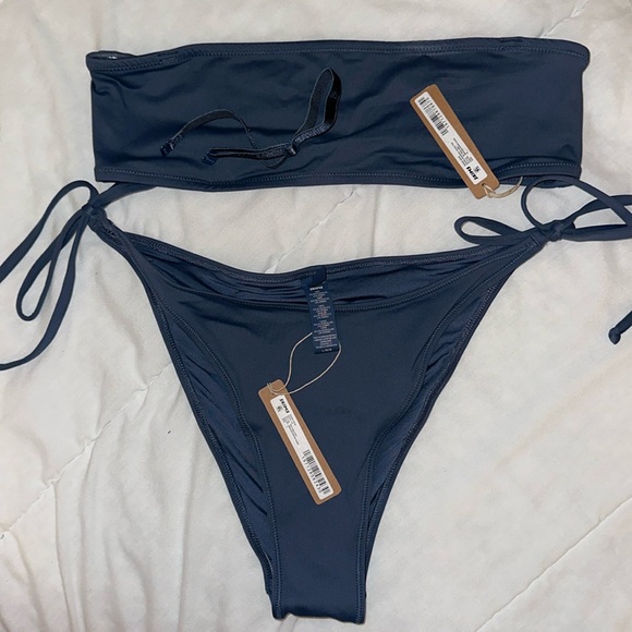 SKIMS Bikini - Picture 1 of 1